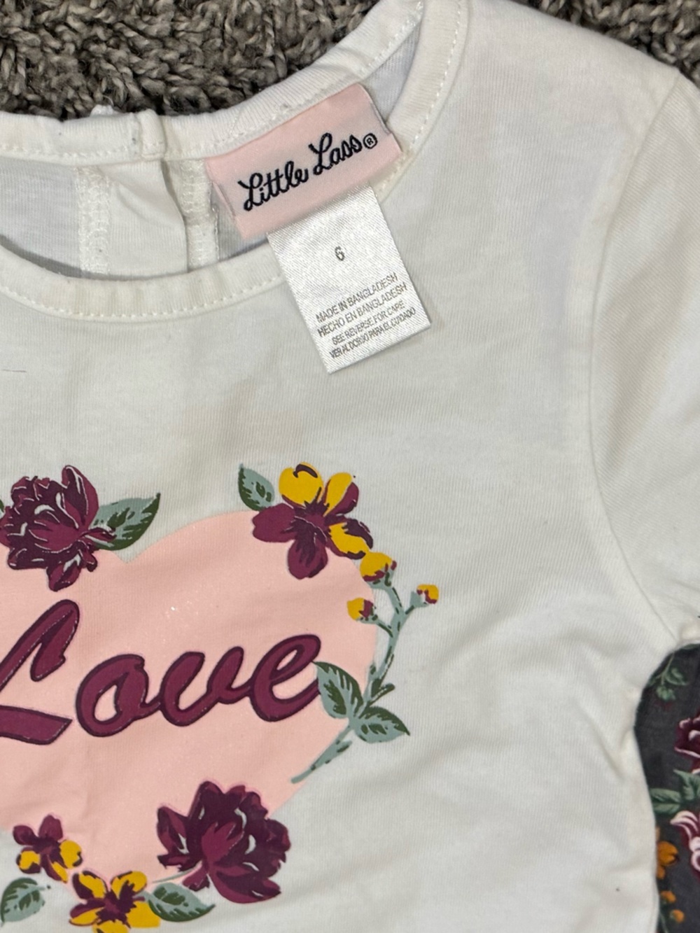 5/$25 Girls Floral 'Love' Top & Floral Leggings Set size 6 - Picture 4 of 6